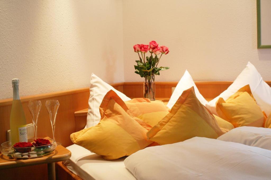 Hotel Pilgerhof Und Rebmannshof à Uhldingen-Mühlhofen Extérieur photo
